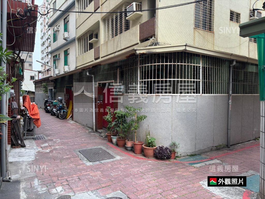 雙城鬧區✦衛民街邊間老厝房屋室內格局與周邊環境