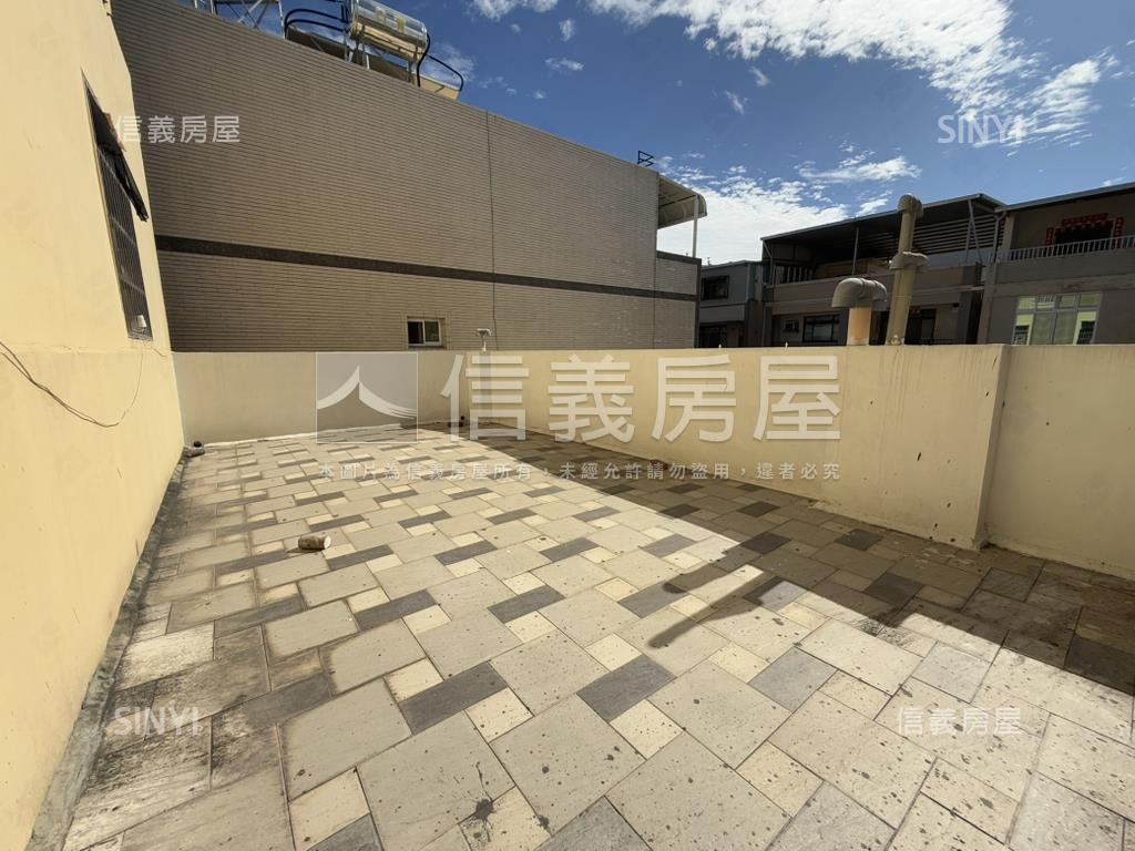 草衙道大地坪騎樓透天房屋室內格局與周邊環境