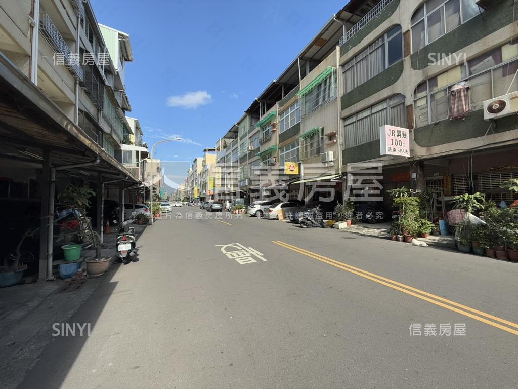 草衙道大地坪騎樓透天房屋室內格局與周邊環境