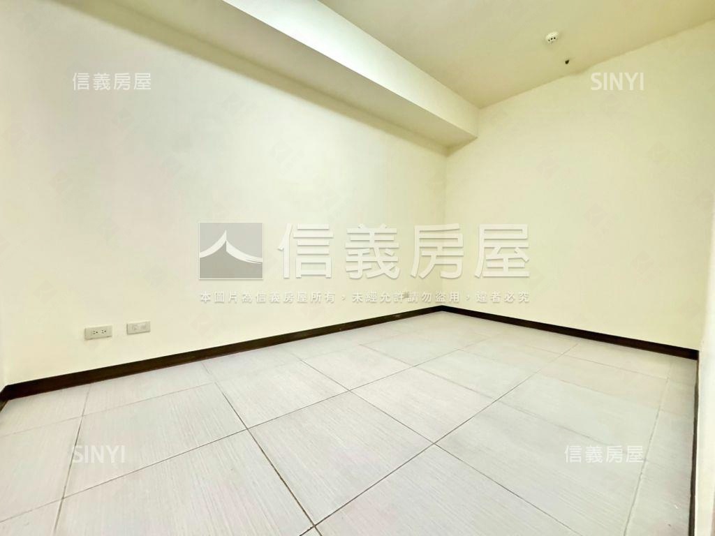 北區樹梢三房雙陽台房屋室內格局與周邊環境