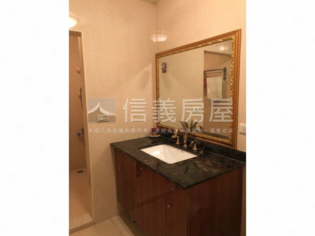 精裝歐風下疊瓏山林房屋室內格局與周邊環境