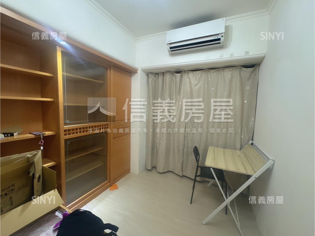 新板特區雙車位大戶房屋室內格局與周邊環境
