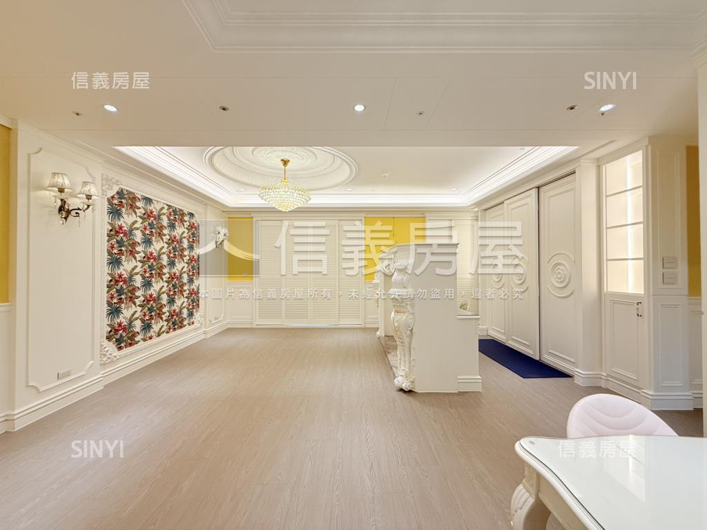 近ＳＯＧＯ龍騰富御豪邸房屋室內格局與周邊環境