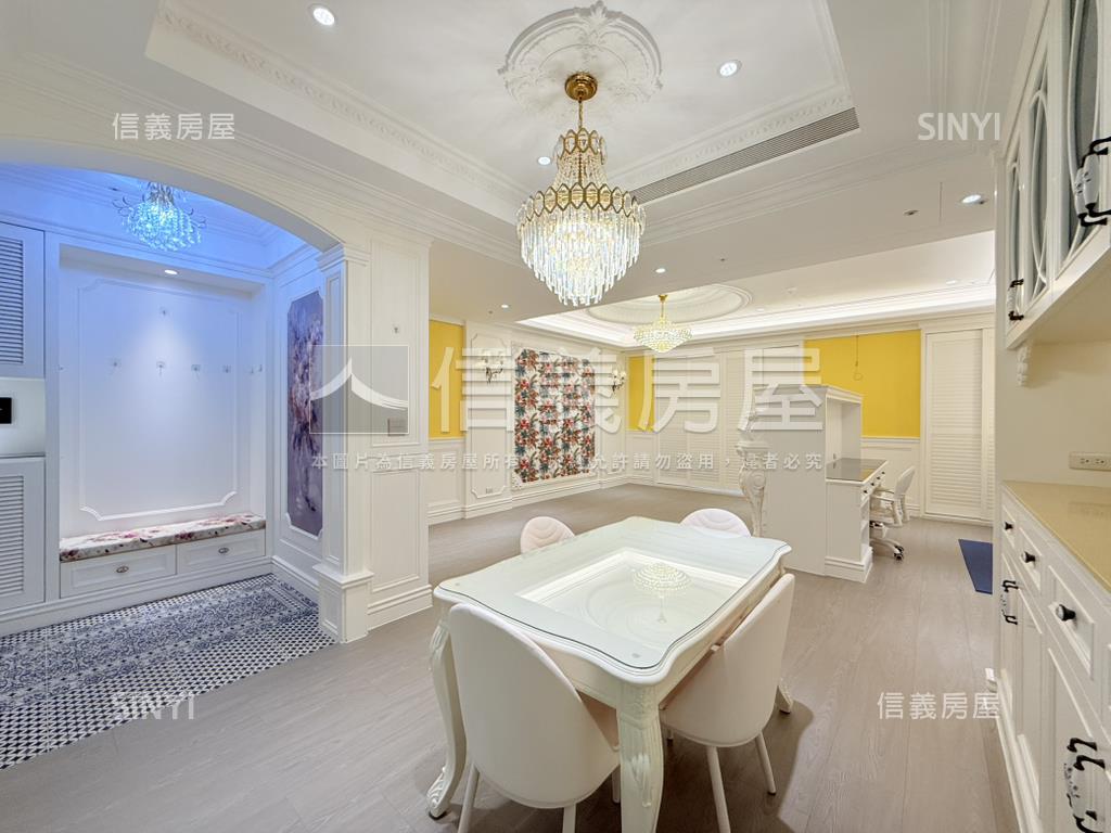 近ＳＯＧＯ龍騰富御豪邸房屋室內格局與周邊環境