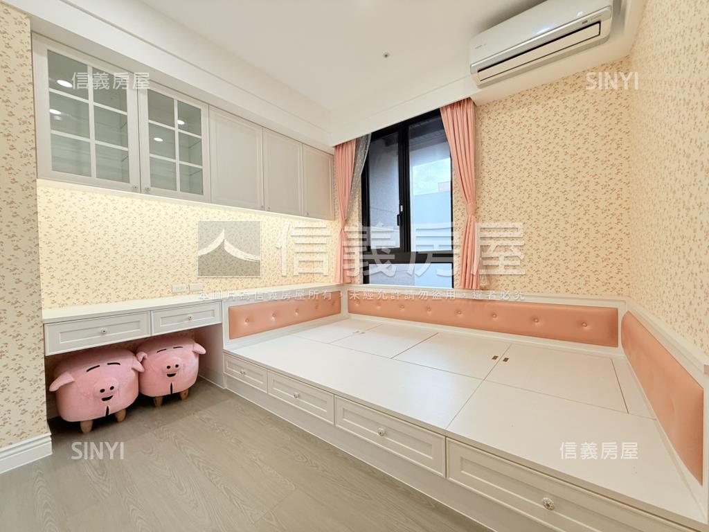 近ＳＯＧＯ龍騰富御豪邸房屋室內格局與周邊環境