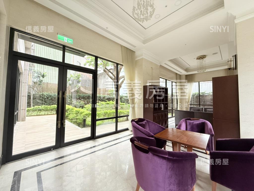 近ＳＯＧＯ龍騰富御豪邸房屋室內格局與周邊環境