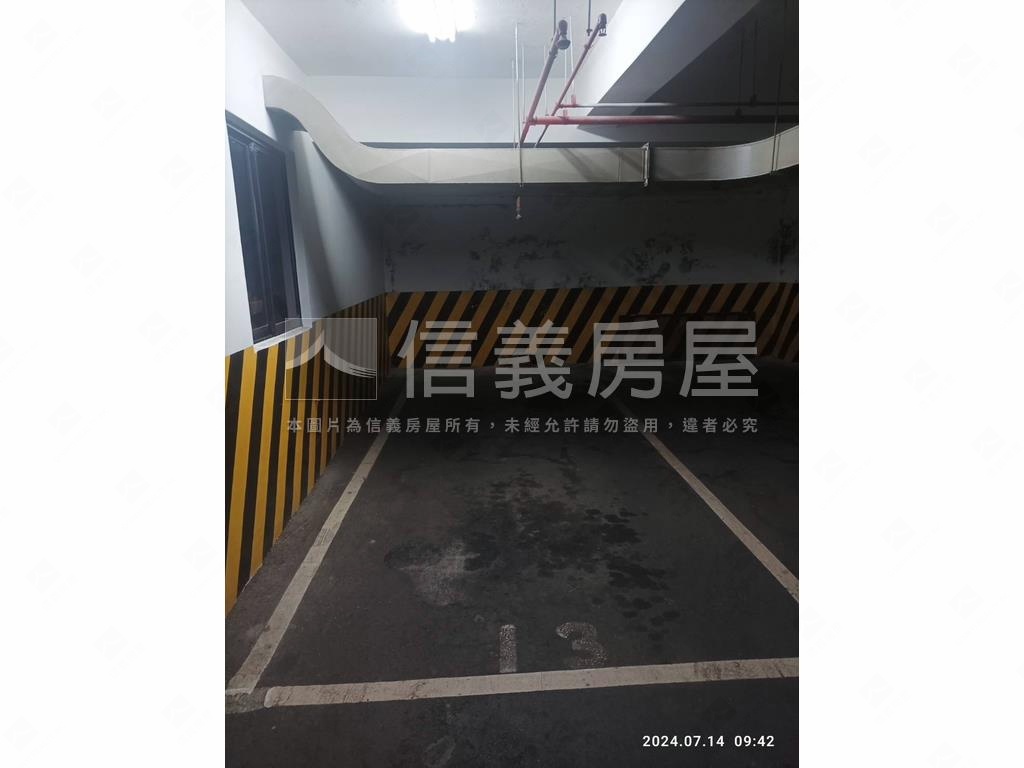 近景美捷運御華庭四房辦住房屋室內格局與周邊環境