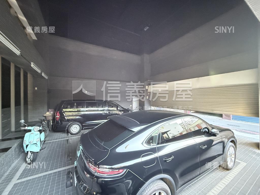 戀戀ｍｏｒｅ４房１樓平車房屋室內格局與周邊環境