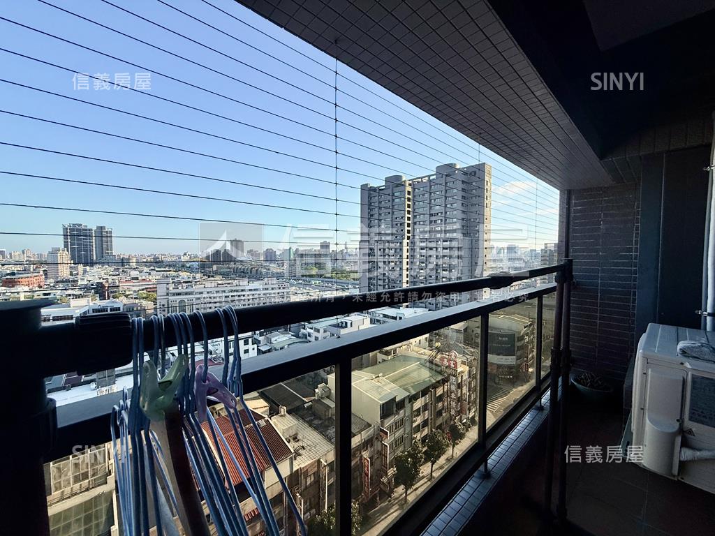 戀戀ｍｏｒｅ４房１樓平車房屋室內格局與周邊環境