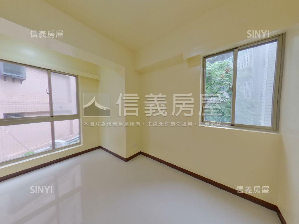 雙捷獨棟華廈１房屋室內格局與周邊環境