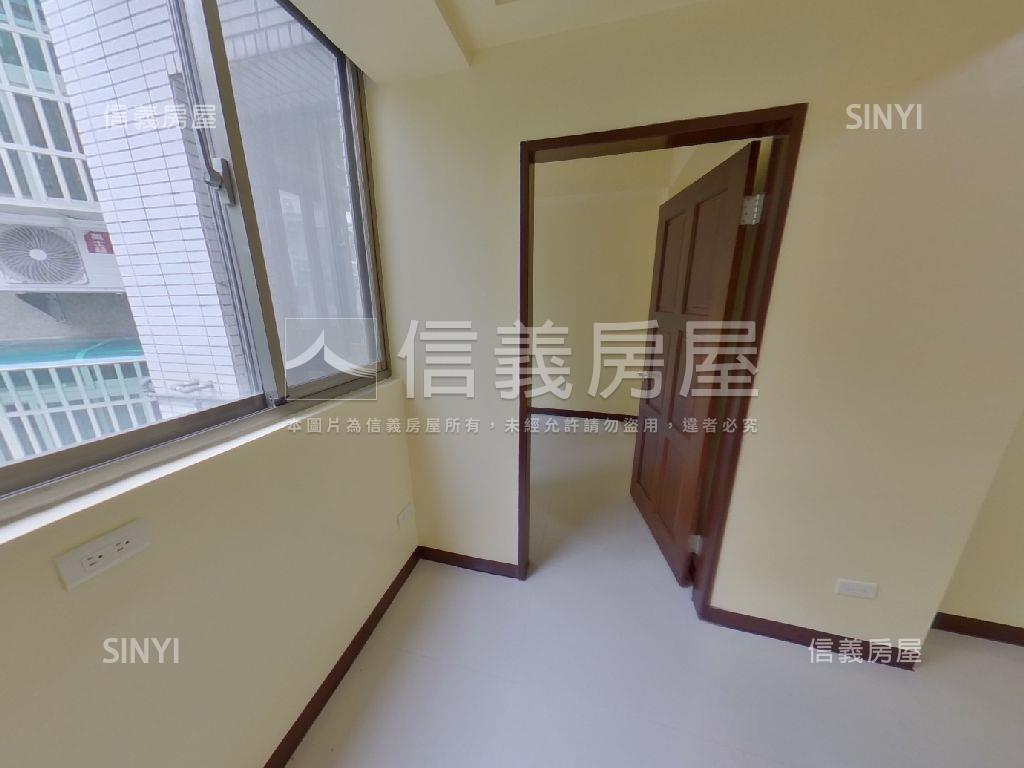 雙捷獨棟華廈１房屋室內格局與周邊環境