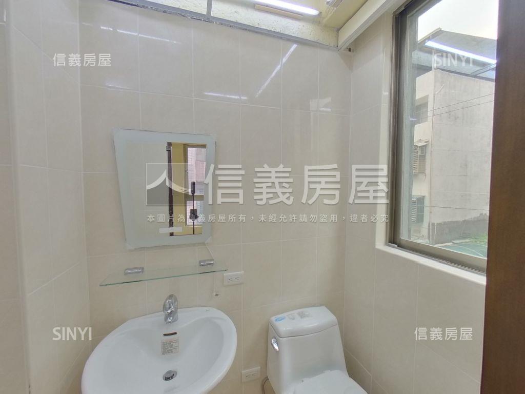雙捷獨棟華廈１房屋室內格局與周邊環境