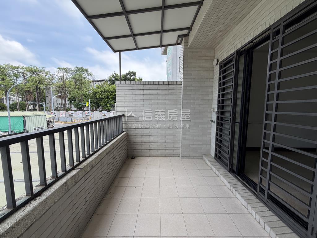 東區日光臨路車墅房屋室內格局與周邊環境