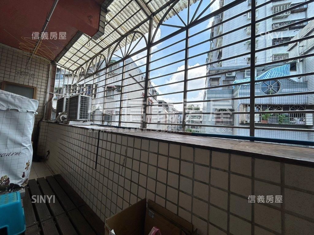 南勢角自住收租好棒棒房屋室內格局與周邊環境