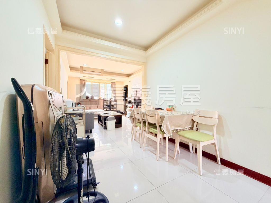 近三民高中四房房屋室內格局與周邊環境