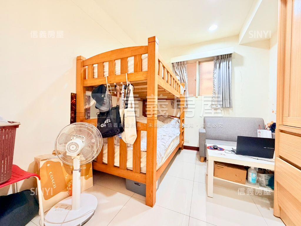 近三民高中四房房屋室內格局與周邊環境