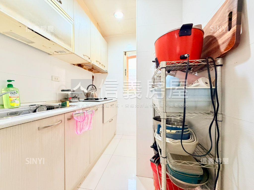 近三民高中四房房屋室內格局與周邊環境