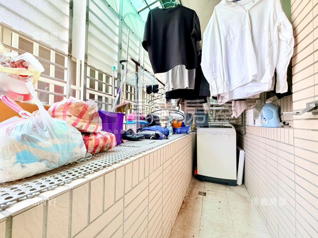 近三民高中四房房屋室內格局與周邊環境