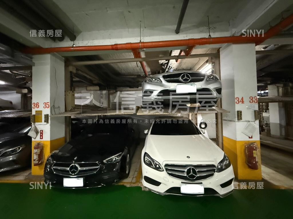 仁愛路★Ｂ１車位房屋室內格局與周邊環境