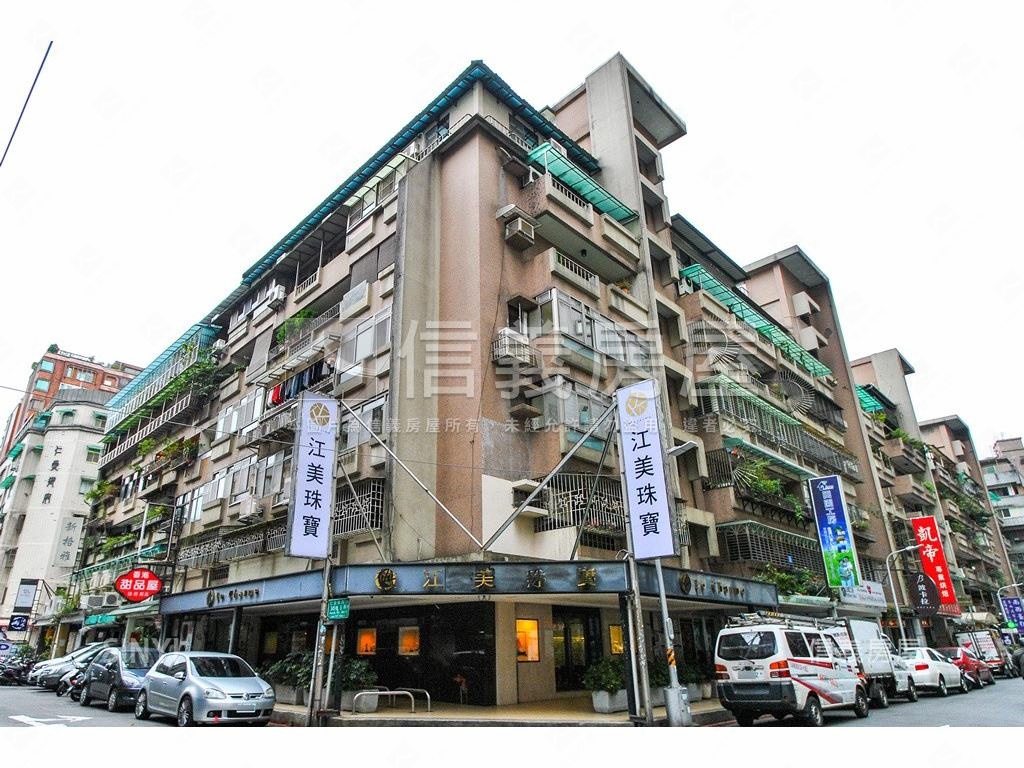仁愛路★Ｂ１車位房屋室內格局與周邊環境