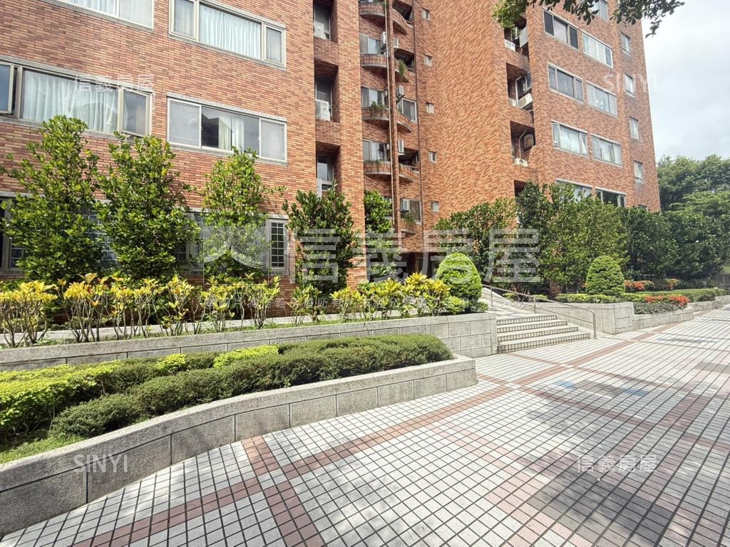 湖適套房房屋室內格局與周邊環境
