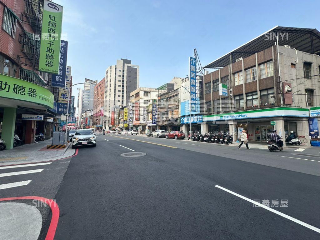 正義北路角窗店面房屋室內格局與周邊環境