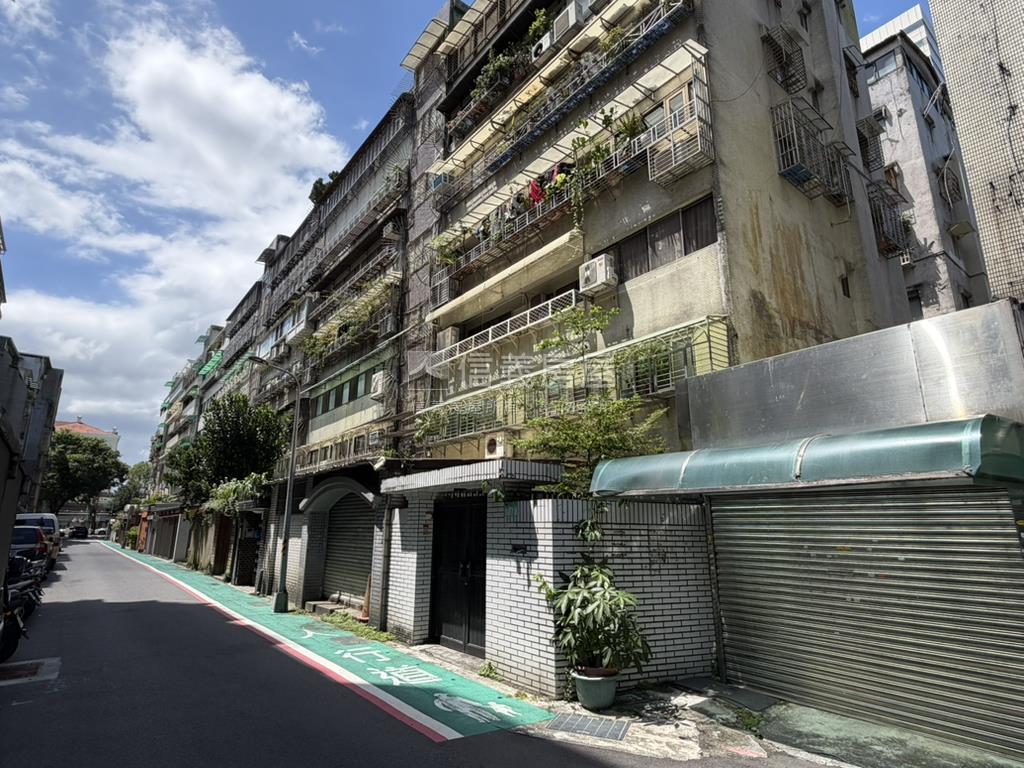 龍門金華住店辦多功能大苑房屋室內格局與周邊環境