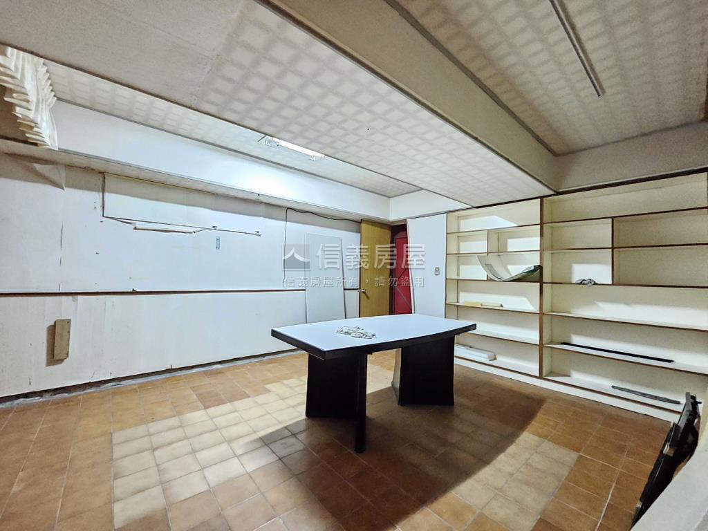 龍門金華住店辦多功能大苑房屋室內格局與周邊環境