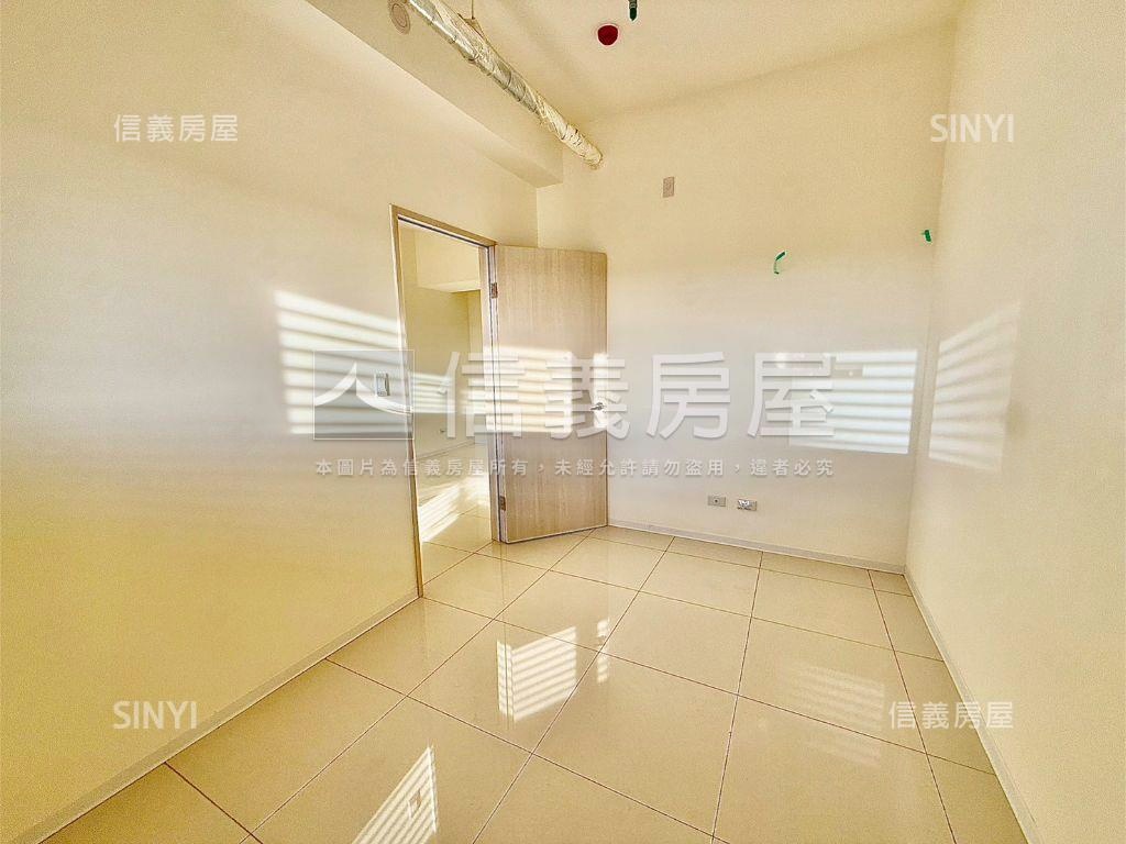 七期市政一號院兩房車位房屋室內格局與周邊環境