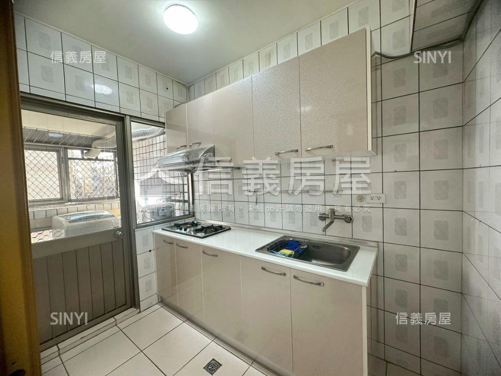 西屯！近工業區美兩房華廈房屋室內格局與周邊環境