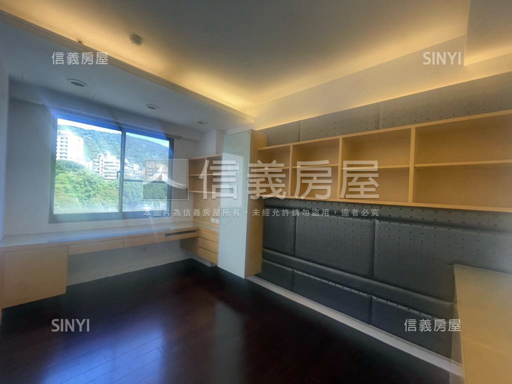 昇陽麗芙雙車位房屋室內格局與周邊環境