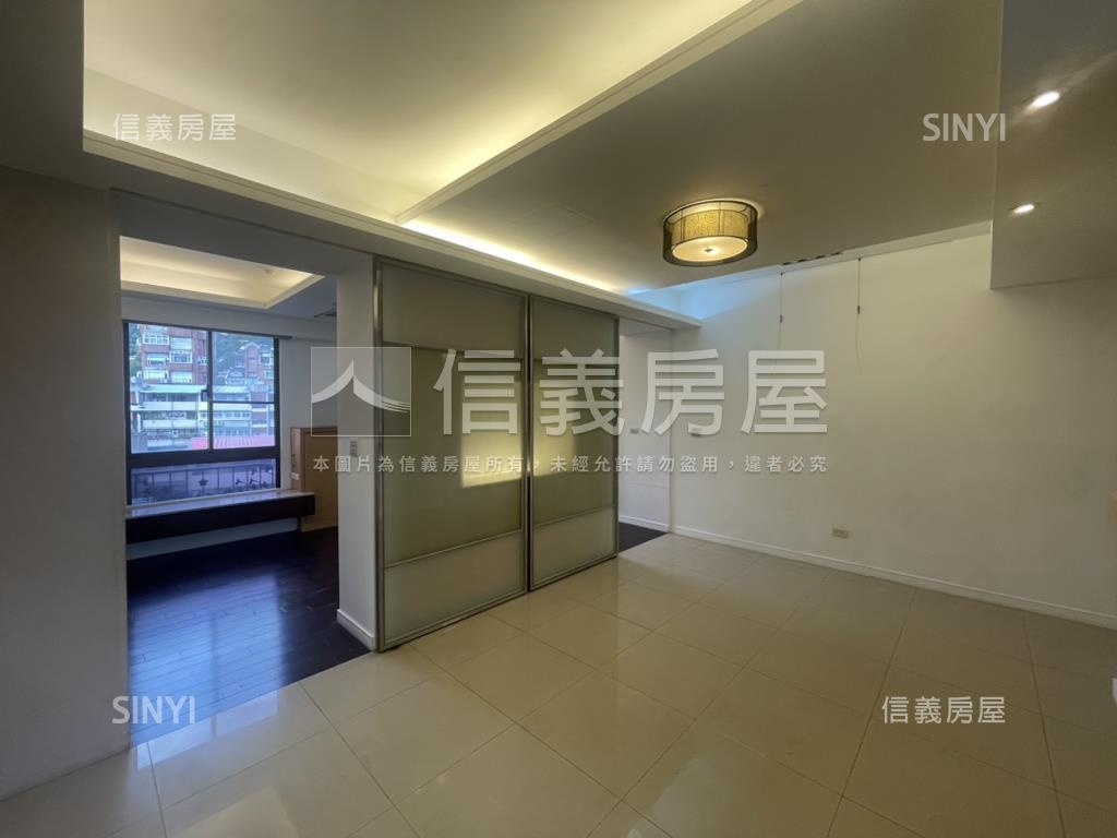 昇陽麗芙雙車位房屋室內格局與周邊環境