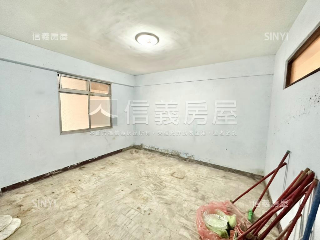 【一樓】大空間誠意出售房屋室內格局與周邊環境