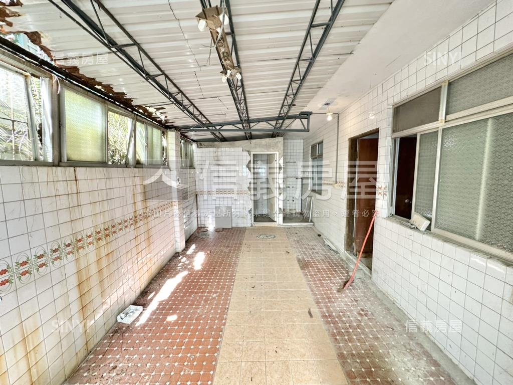 【一樓】大空間誠意出售房屋室內格局與周邊環境