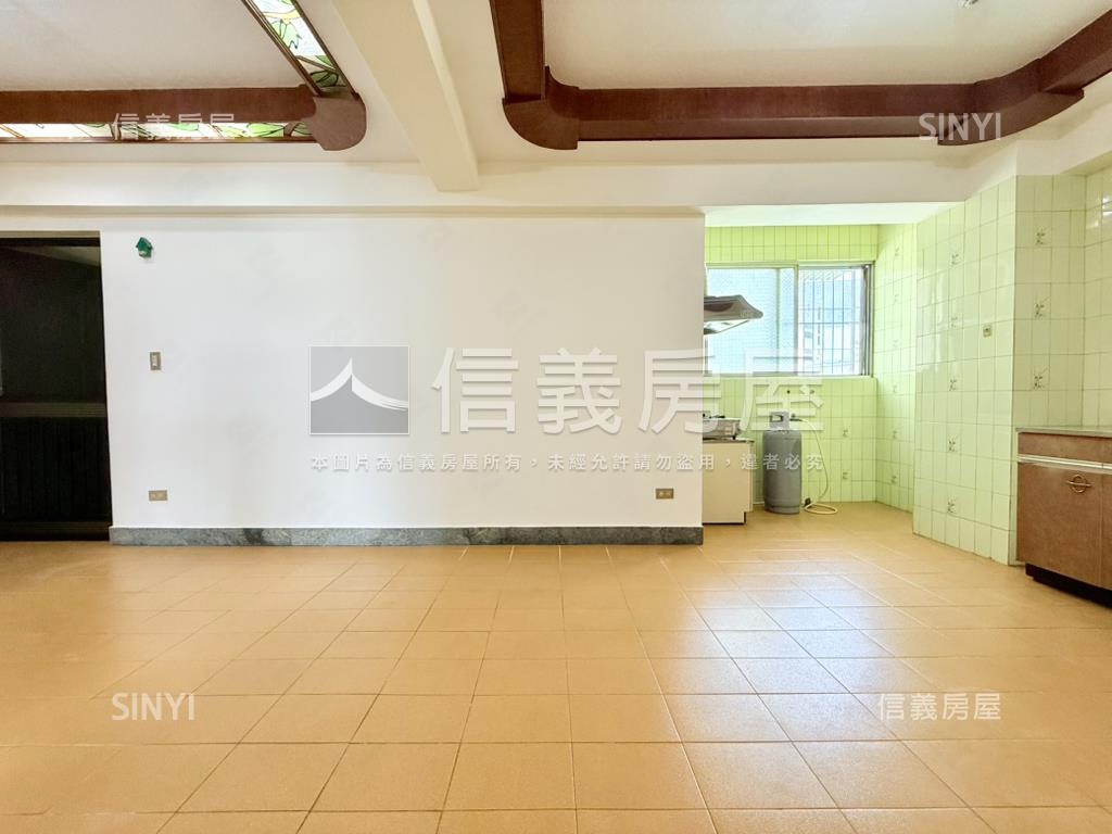 近火車站溫馨電梯美宅房屋室內格局與周邊環境