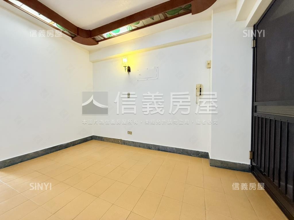 近火車站溫馨電梯美宅房屋室內格局與周邊環境