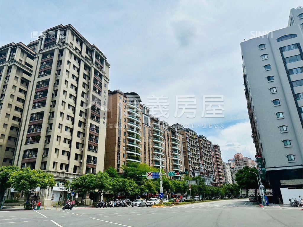 圓山帝寶Ａ２次高樓山景房屋室內格局與周邊環境