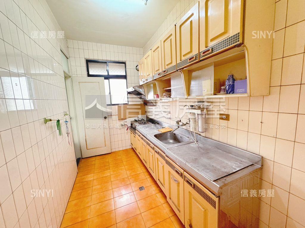 海山方正三房美寓⭐發房屋室內格局與周邊環境