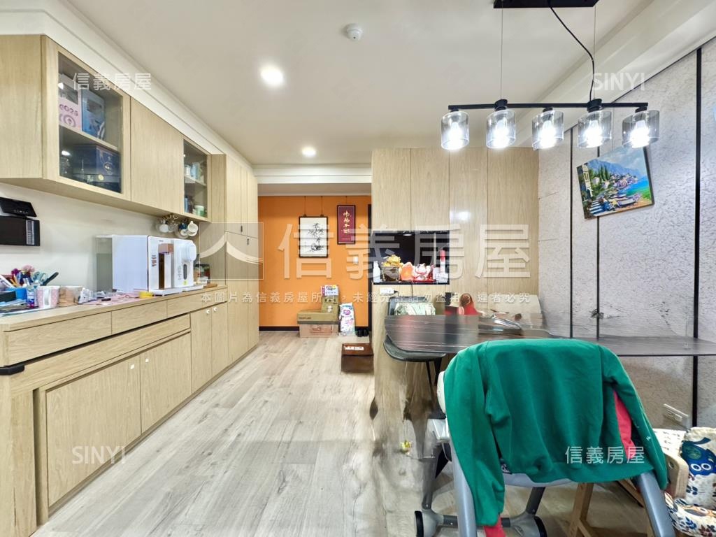 福懋心湛採光佳四房大平車房屋室內格局與周邊環境