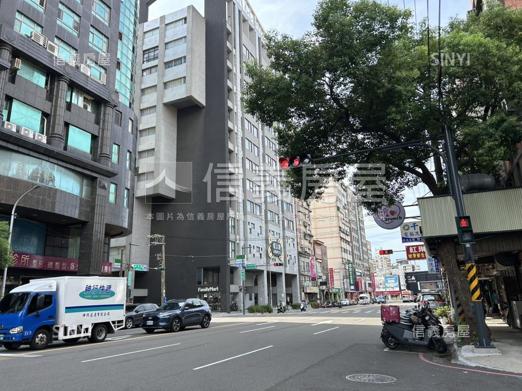 三民國小旁華廈房屋室內格局與周邊環境