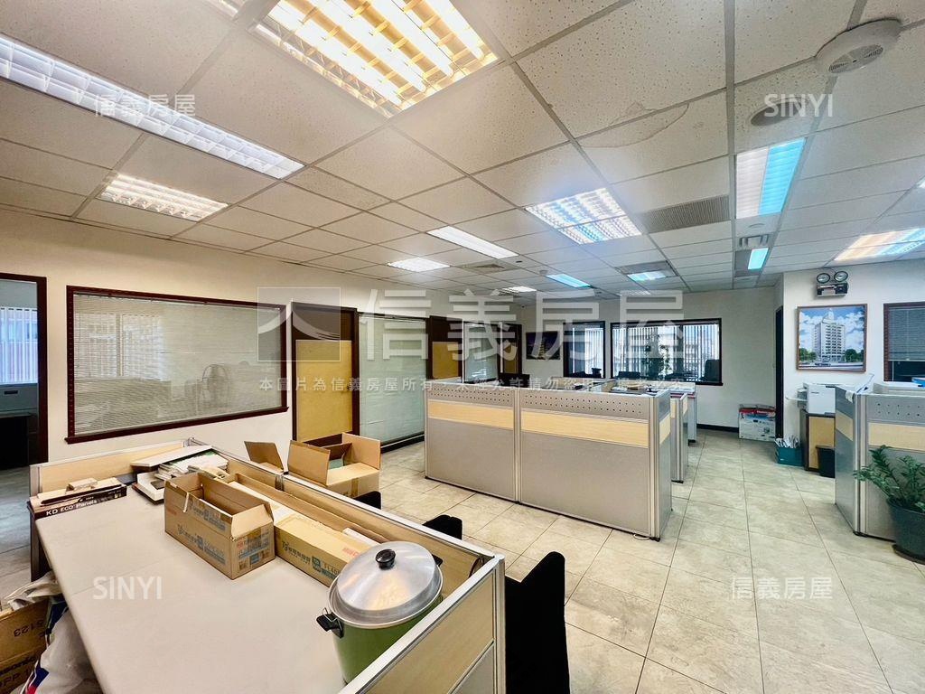 環球世貿景觀辦公房屋室內格局與周邊環境