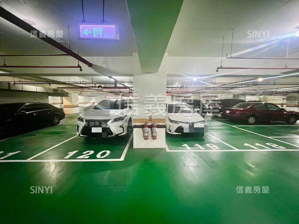 環球世貿景觀辦公房屋室內格局與周邊環境