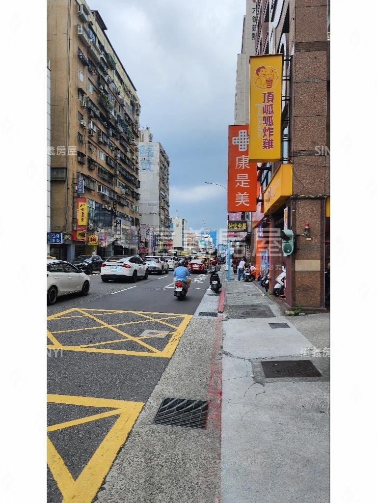六德金融純辦有車位房屋室內格局與周邊環境
