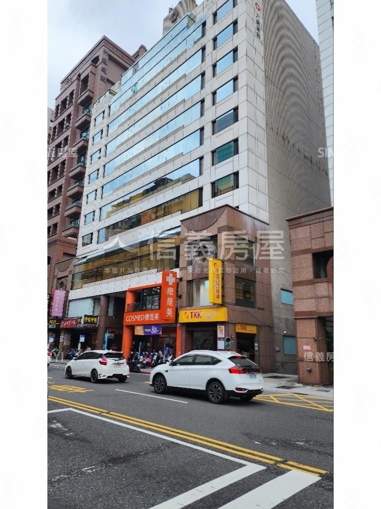 六德金融純辦有車位房屋室內格局與周邊環境
