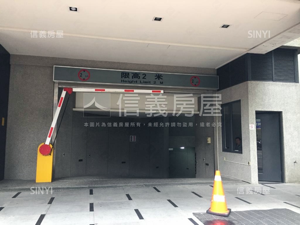 近中國醫親家時上三房平車房屋室內格局與周邊環境