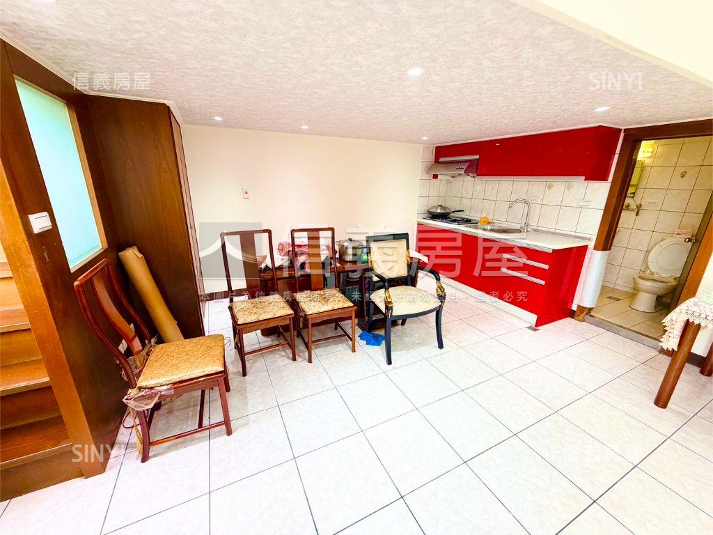 高登挑高美屋房屋室內格局與周邊環境