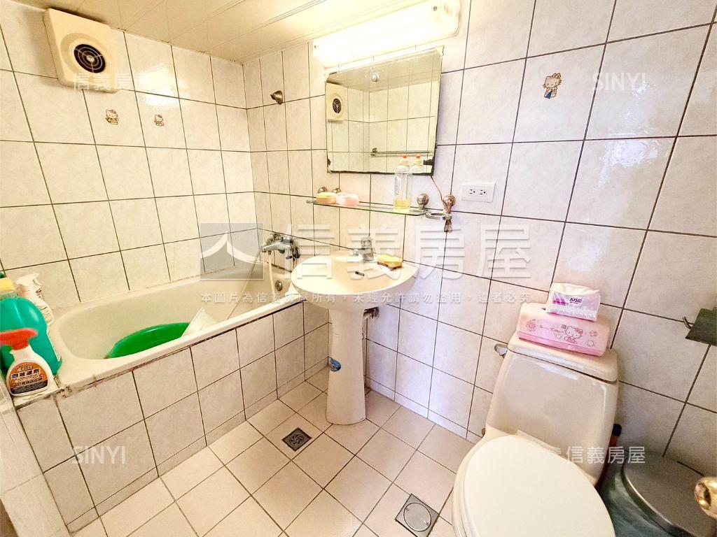 高登挑高美屋房屋室內格局與周邊環境