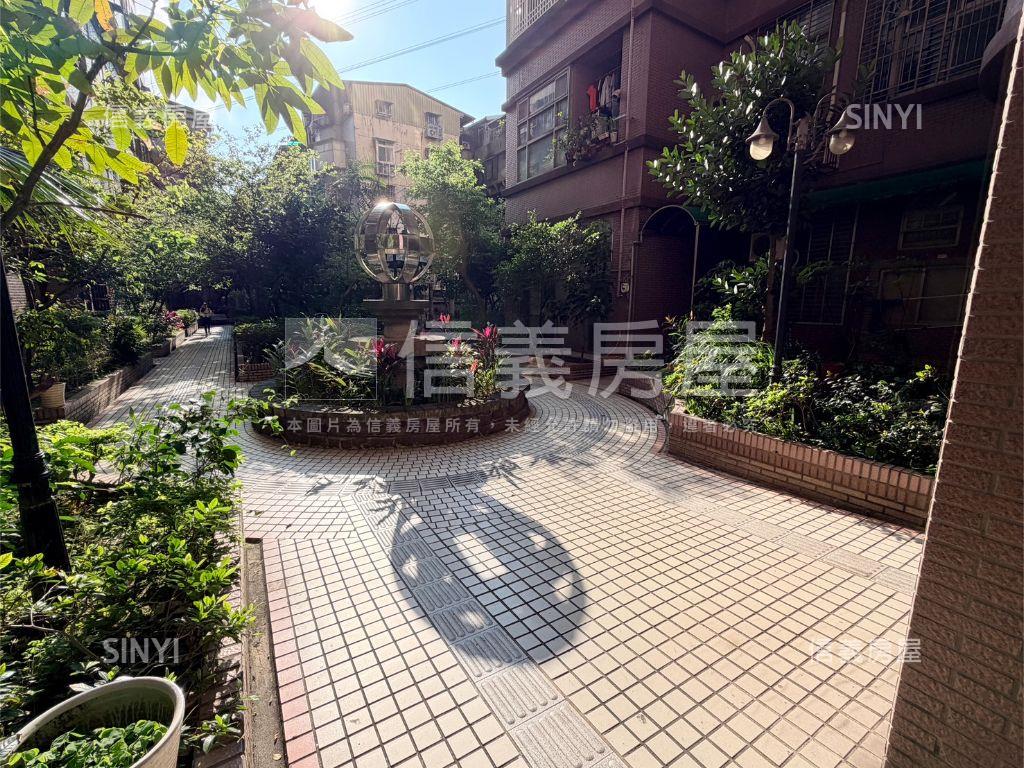 高登挑高美屋房屋室內格局與周邊環境