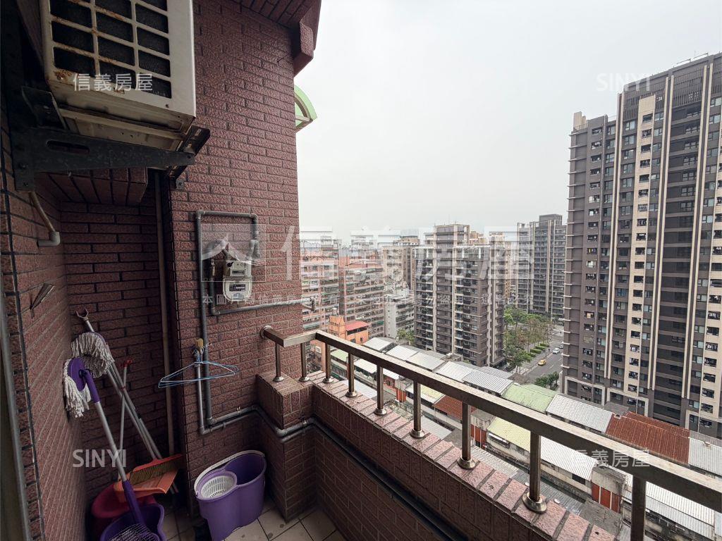 高登挑高美屋房屋室內格局與周邊環境