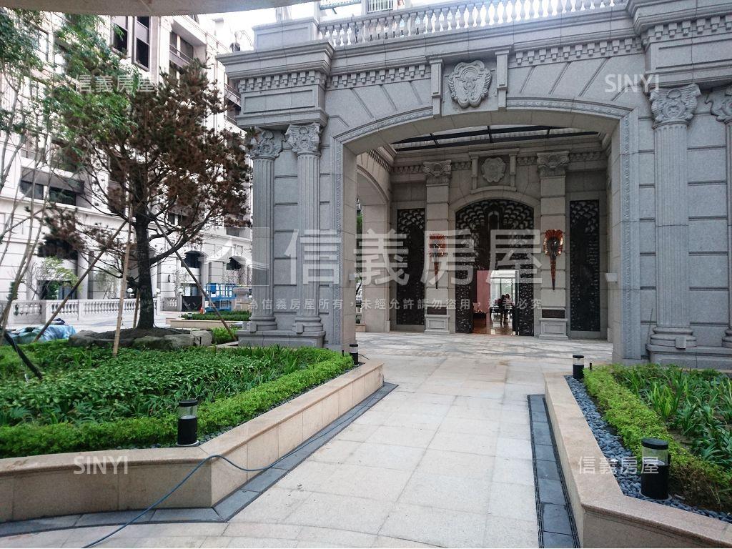 天藝巴洛克．中庭美四房房屋室內格局與周邊環境